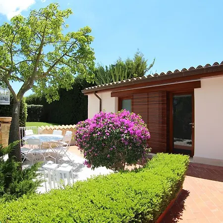 Homi Country Retreat 3* Патерно