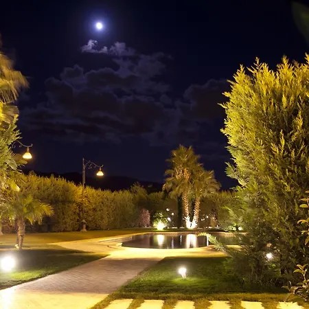 Homi Country Retreat 3*