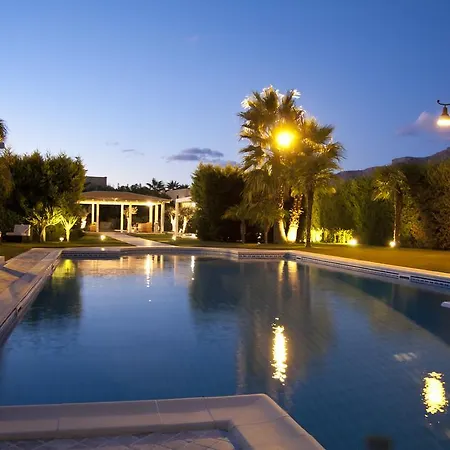 Homi Country Retreat Патерно
